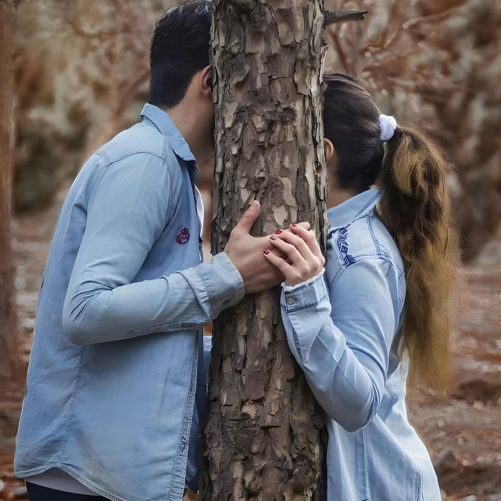 Couple Behind Tree Images For Whatsapp Dp